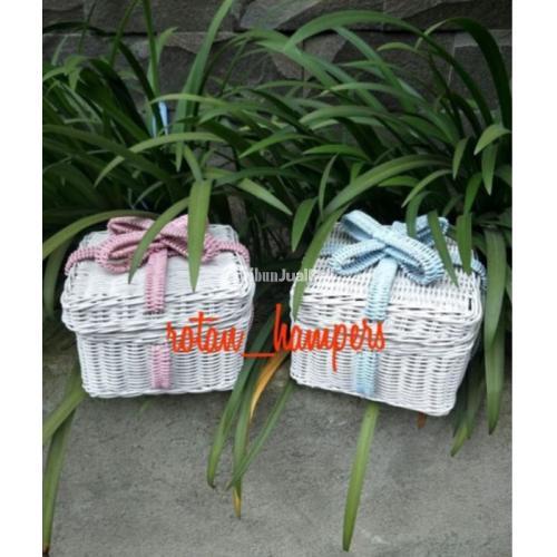 Kerajinan Kotak Kado/Rotan Natal/Rattan Christmas - Jepara