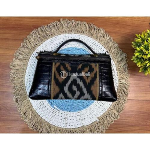 Kerajinan Cluth Croco Tenun Ukuran 27 x 15 x 5 cm - Yogyakarta