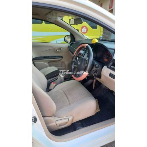 Mobil Honda Brio E Satya 2017 Putih Seken Manual Pajak Panjang - Pati