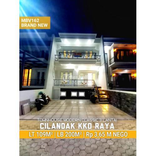 RUMAH MEWAH 3 LANTAI MODERN CLASSIC DALAM TOWNHOUSE CILANDAK KKO RAYA JAKARTA SELATAN