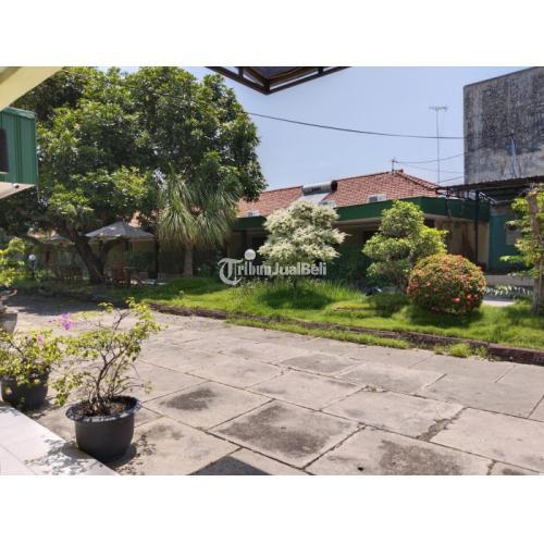 HOTEL DI TEPI JALAN JANTUNG KOTA PASURUAN, JATIM