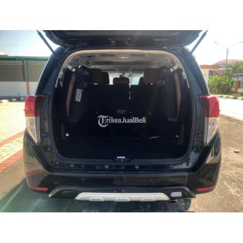 Mobil Toyota Kijang Innova Reborn Manual 2018 Hitam Seken - Klaten Kota