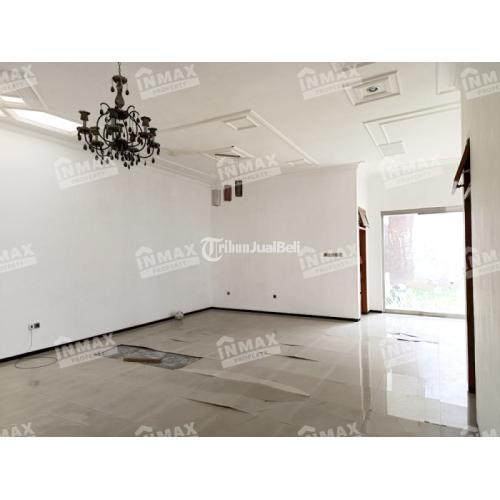 RUMAH NYAMAN DAN LUAS ADA HALAMAN BELAKANG DEKAT SEKOLAH CHARIS TIDAR MALANG