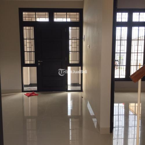 RUMAH 2 LANTAI, BERGAYA EROPA DI BANGUNTAPAN, BANTUL