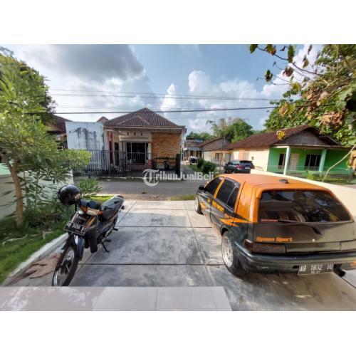 RUMAH CANTIK MINIMALIS BISA 2 MOBIL DI BANTUL