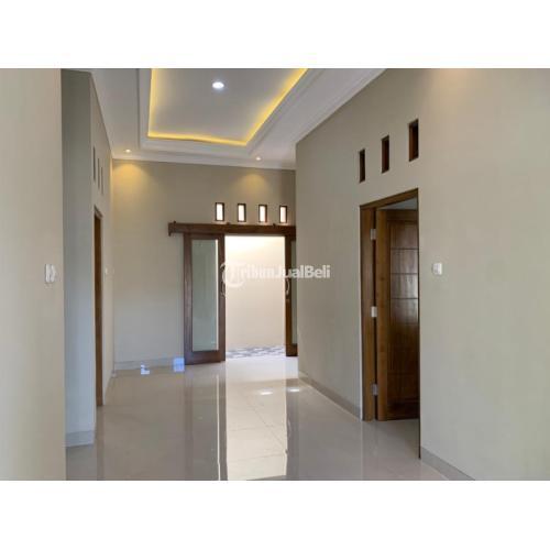 RUMAH CANTIK SIAP HUNI DALAM CLUSTER DEKAT BANDARA ADI SUTJIPTO