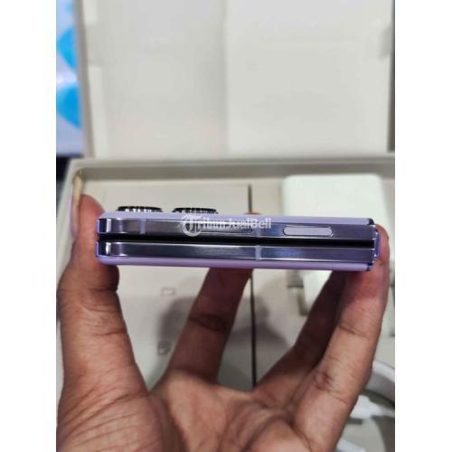 HP OPPO Find N2 Flip RAM 8/256GB Bekas Fullset Original Bisa Rekber - Solo