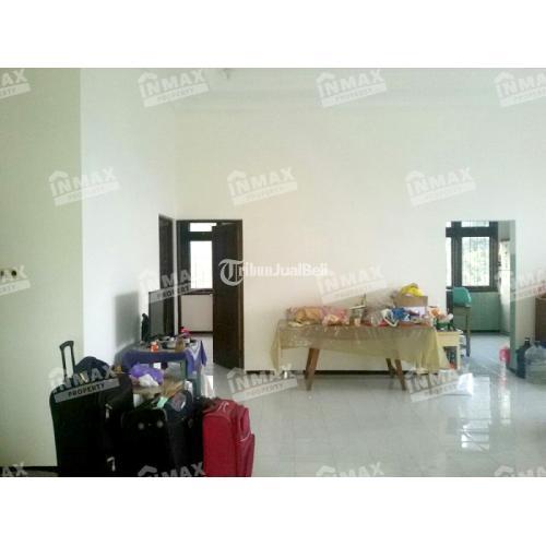 Villa dengan view bagus di area Sisir,Batu siap huni