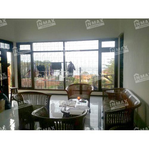 Villa dengan view bagus di area Sisir,Batu siap huni