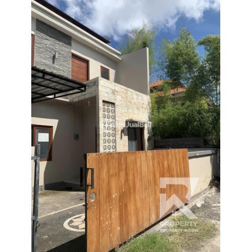 Spacious 3 Bedroom House in Jimbaran Bali for Rent Yearly