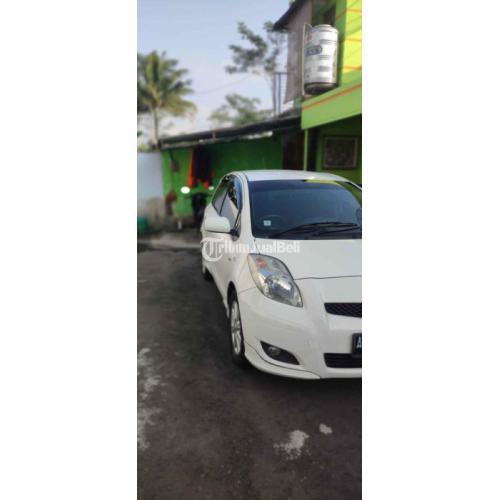 Mobil Toyota Yaris E Bekas Tahun Matic Warna Putih Siap Pakai