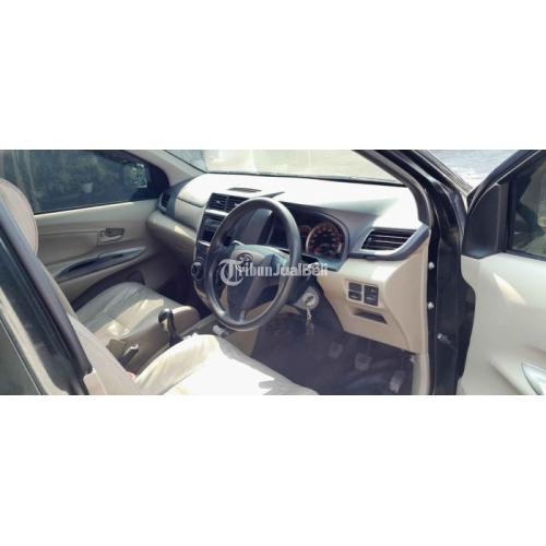 Mobil Toyota Avanza Bekas Tahun 2015 Siap Pakai Warna Hitam Manual di