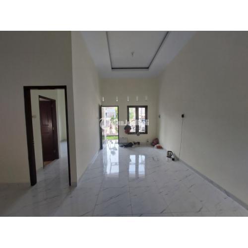 RUMAH SIAP HUNI, DESAIN CANTIK DEKAT SD KANISIUS KADIROJO