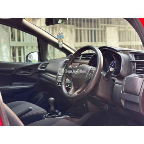 Mobil Honda Jazz RS Bekas Tahun 2020 Manual Warna Merah Siap Pakai Harga Nego - Solo