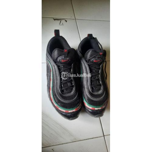Sepatu Nike Air Max Undefeated Size 44 Bekas Minus Pemakaian di
