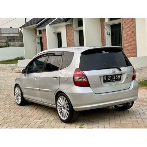 Mobil Honda Jazz 2004 Silver Bekas Surat Lengkap Mesin Halus - Tangerang