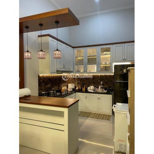 RUMAH 2 LANTAI, DEKAT KAMPUS BRAWIJAYA DI LOWOKWARU, MALANG