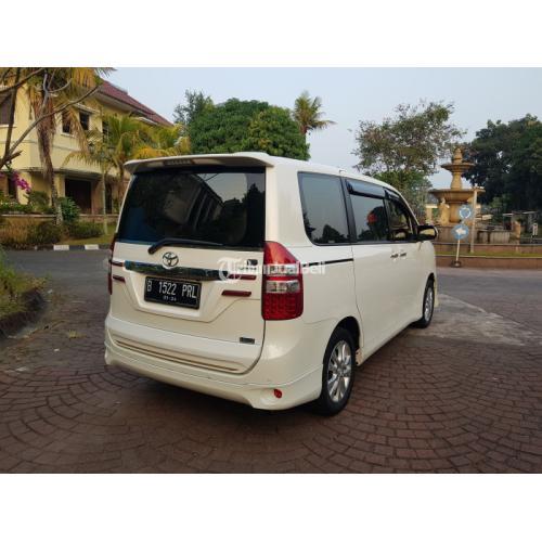 Toyota NAV1 2.0 V Limited Luxury Automatic 2015 Nopol B Mobil Terawat ...