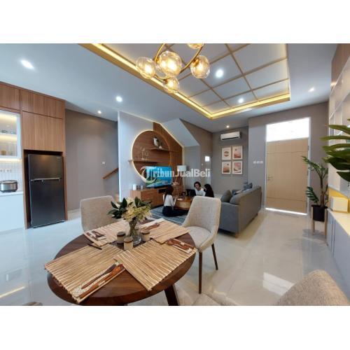 RUMAH 2 LANTAI GAYA MODERN DI GAMPING SLEMAN, JOGJA