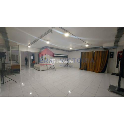 Ruang Usaha dalam Mall posisi terdepan, 2 lantai