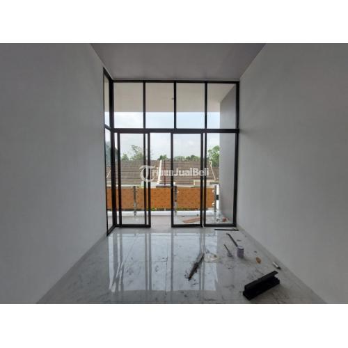 RUMAH 2 LANTAI 11 MENIT KE UII LOKASI JAKAL BAWAH SLEMAN SHM