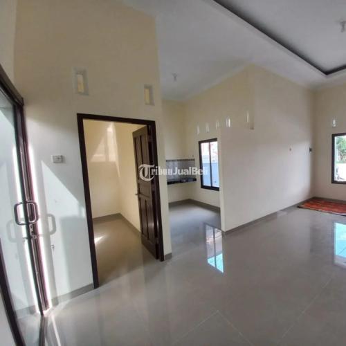 RUMAH BARU SLEMAN, LOKASI STRATEGIS, DESAIN MODERN