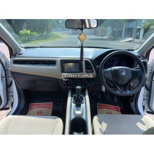 Mobil Honda HRV S Bekas Tahun 2016 Manual Warna Putih Siap Pakai Harga Nego - Pasuruan