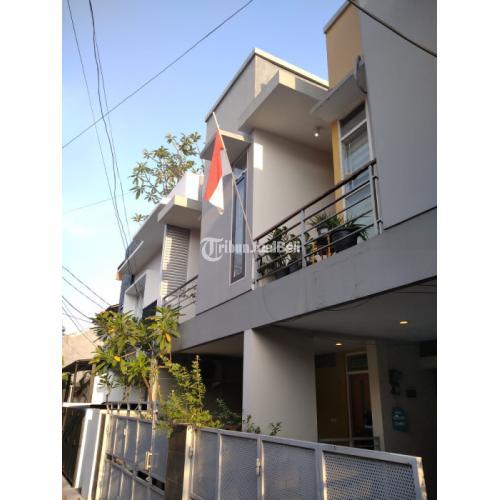 Disewakan Rumah Tebet Timur Bangunan 2.5 lantai Mezanine Jalan 1 Mobil