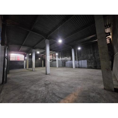 Gudang di area jalan Kargo Denpasar Bali