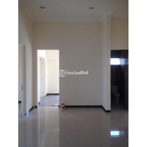 RUMAH HOOK 2 MUKA DIJUAL MURAH TERIMA BERSIH DI KOTA MALANG