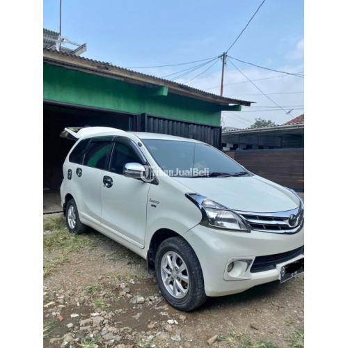 Toyota Avanza G 2012 Putih Manual: Legenda Jalanan yang Tak Lekang Oleh Waktu