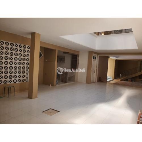 Rumah Induk dan Kost Besar Area Condong Catur