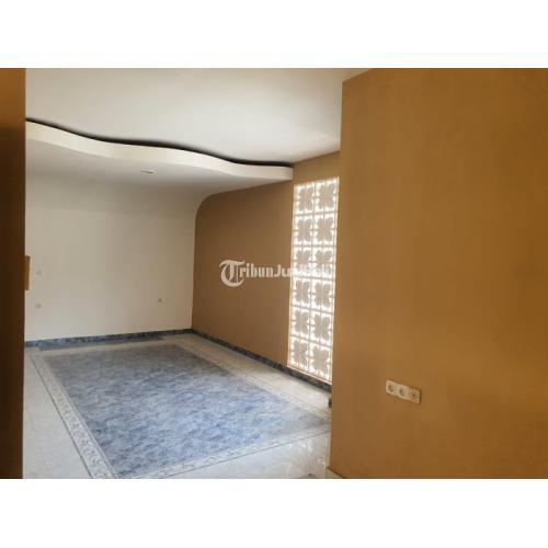 Rumah Induk dan Kost Besar Area Condong Catur