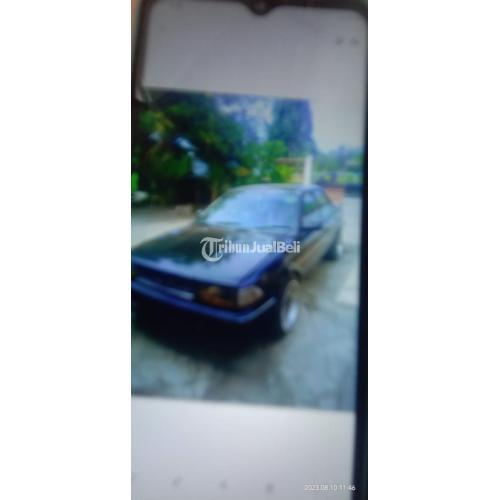 Mobil Sedan Tua Tahun 1988 Bagi Hobi Koleksi  mobil Antik Maumere, Flores, NTT