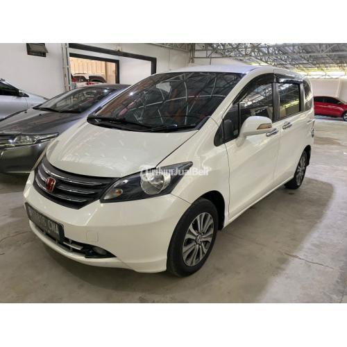 Mobil Honda Freed E PSD metic Tahun 2012 Tipe tertinggi