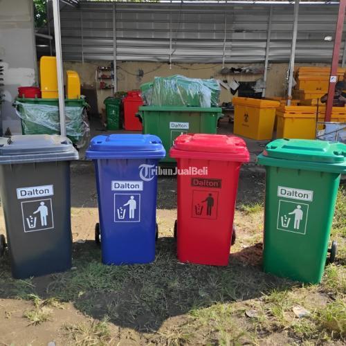 tempat sampah beroda (Distributor pertama)