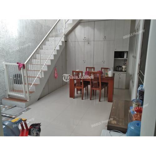 Rumah 3 Kamar Tidur dengan Dapur Basah di Daerah Araya Malang