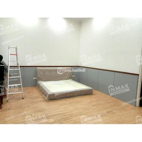 Rumah 2 Kamar Tidur dengan Halaman Belakang di Daerah Araya Malang