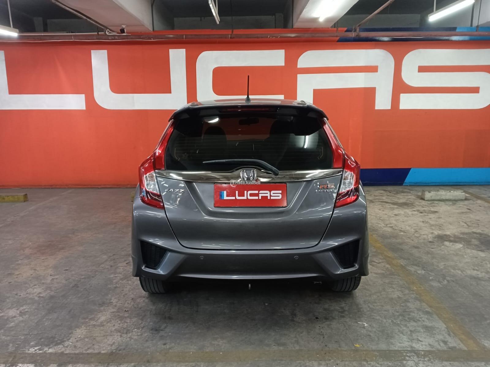 Mobil Bekas Honda Jazz GK5 15 RS CKD CVT Tahun 2017 Warna Grey Plat Ganjil - Jakarta Timur