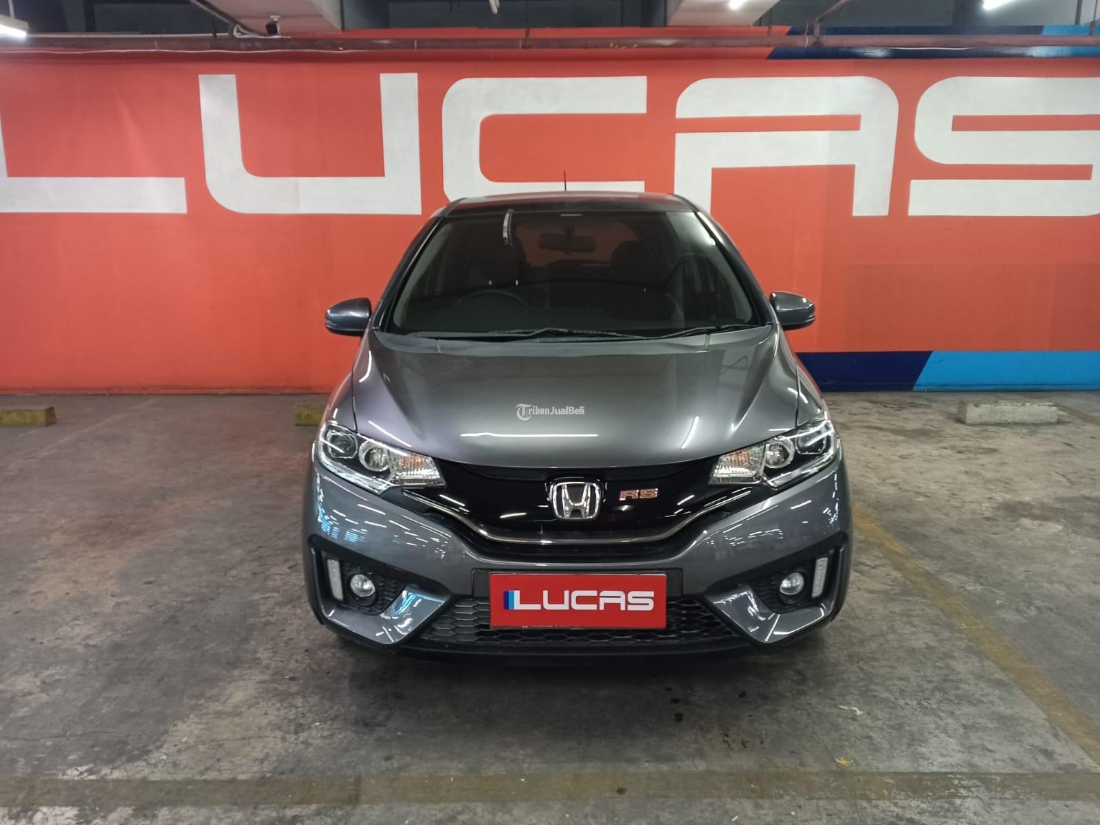 Mobil Bekas Honda Jazz GK5 15 RS CKD CVT Tahun 2017 Warna Grey Plat Ganjil - Jakarta Timur