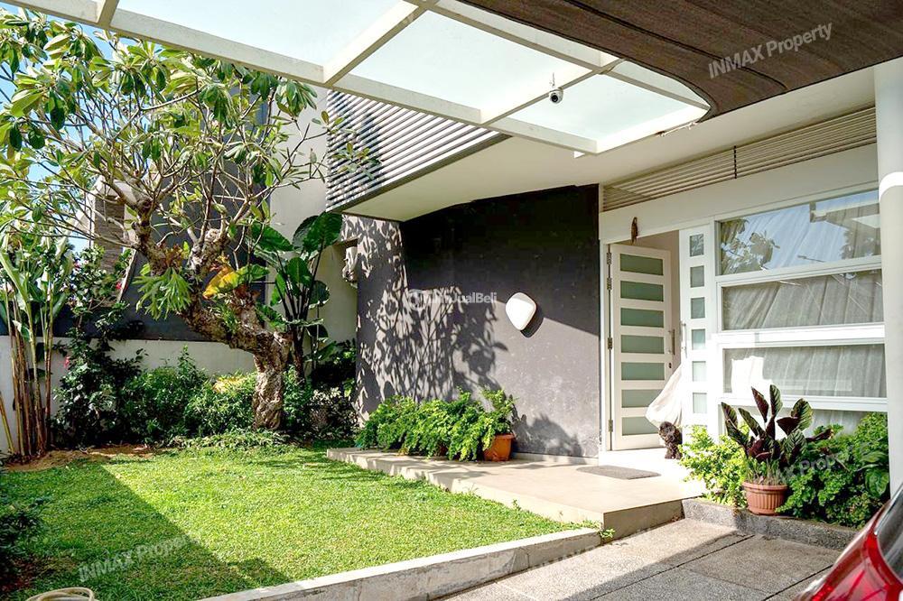 COCOK UNTUK PECINTA HEWAN Rumah 2 Lantai dengan 4 Kamar Tidur di Daerah Dieng Malang