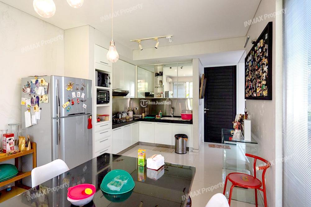 COCOK UNTUK PECINTA HEWAN Rumah 2 Lantai dengan 4 Kamar Tidur di Daerah Dieng Malang