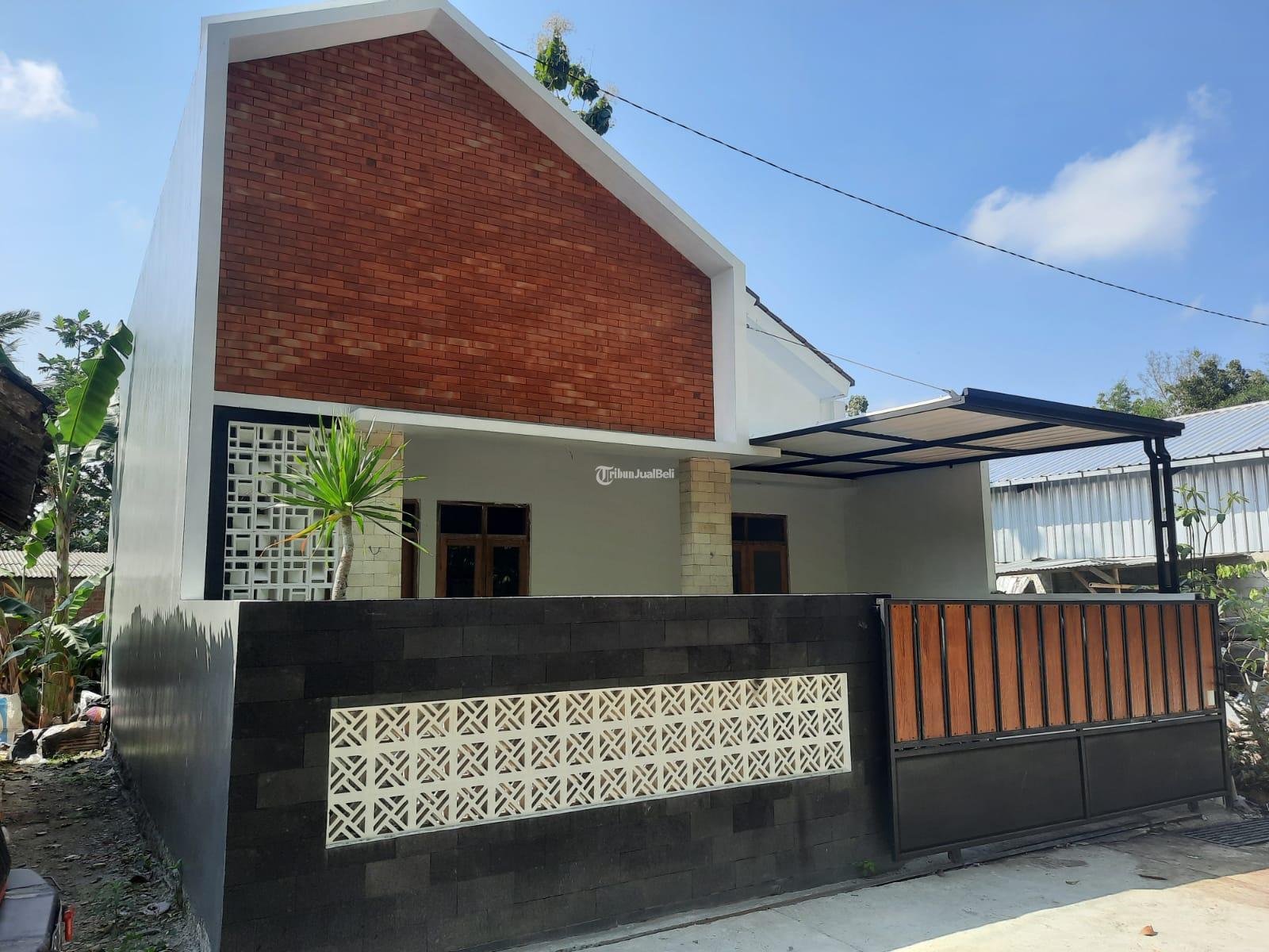 Rumah Cantik Model Mezzanine Di Bangunjiwo Bantul
