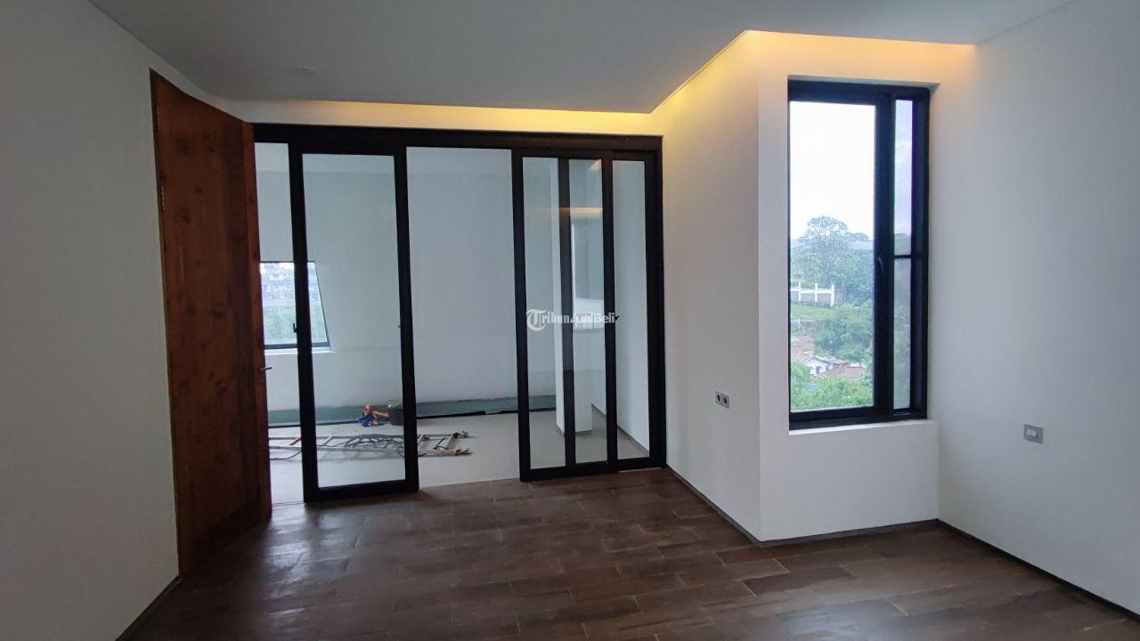 3Man Punya Rumah 3LT Desain Downslope Limited di Dago Pakar Cigadung