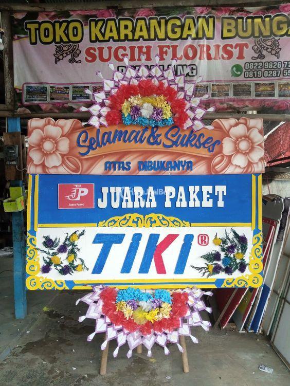 Pengrajin Karangan Bunga Profesional Menggunakan Bunga Segar Solo