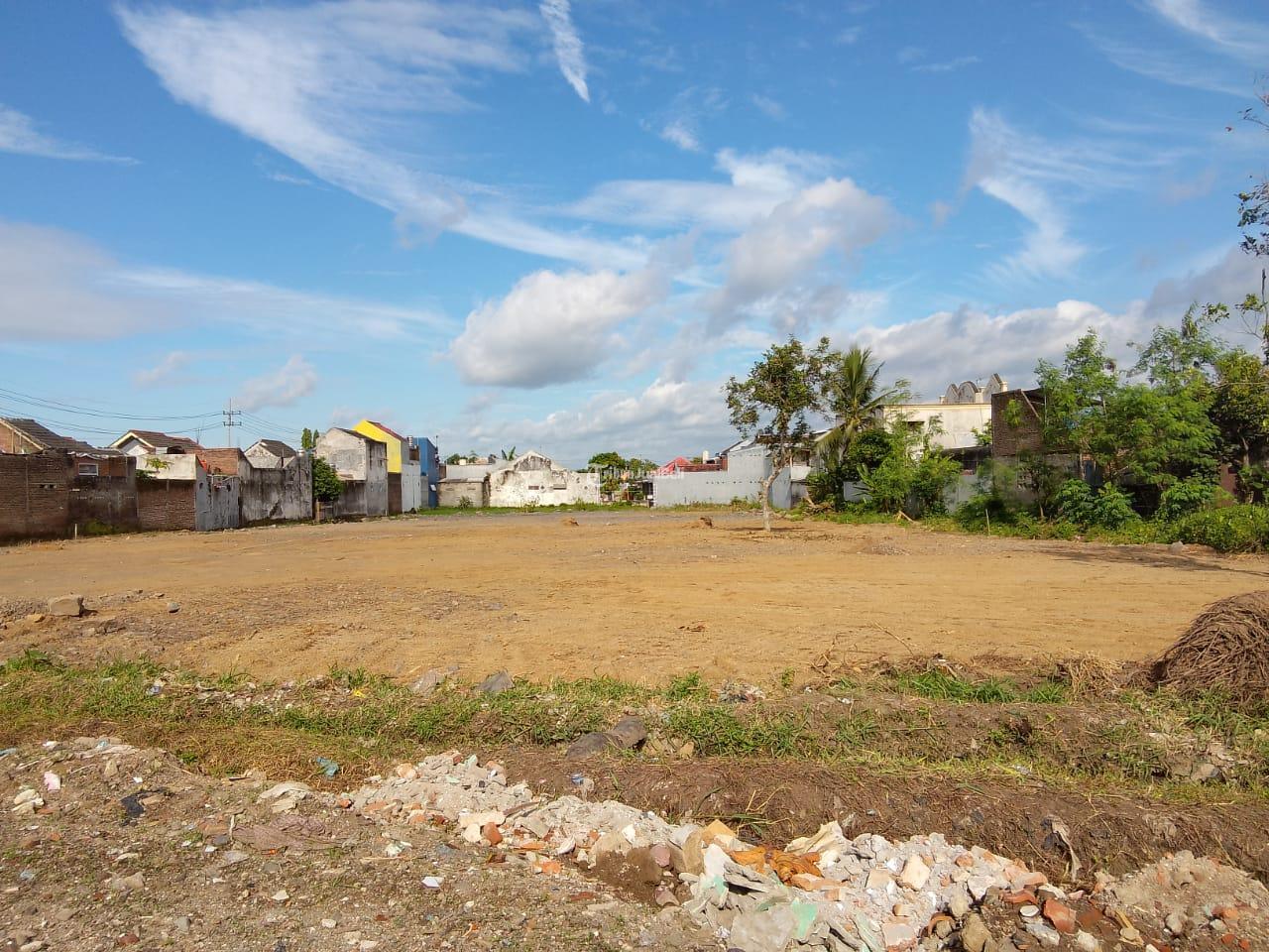 Dijual Tanah Murah Lokasi Strategis Dekat SMA N 3 Jember - Jember