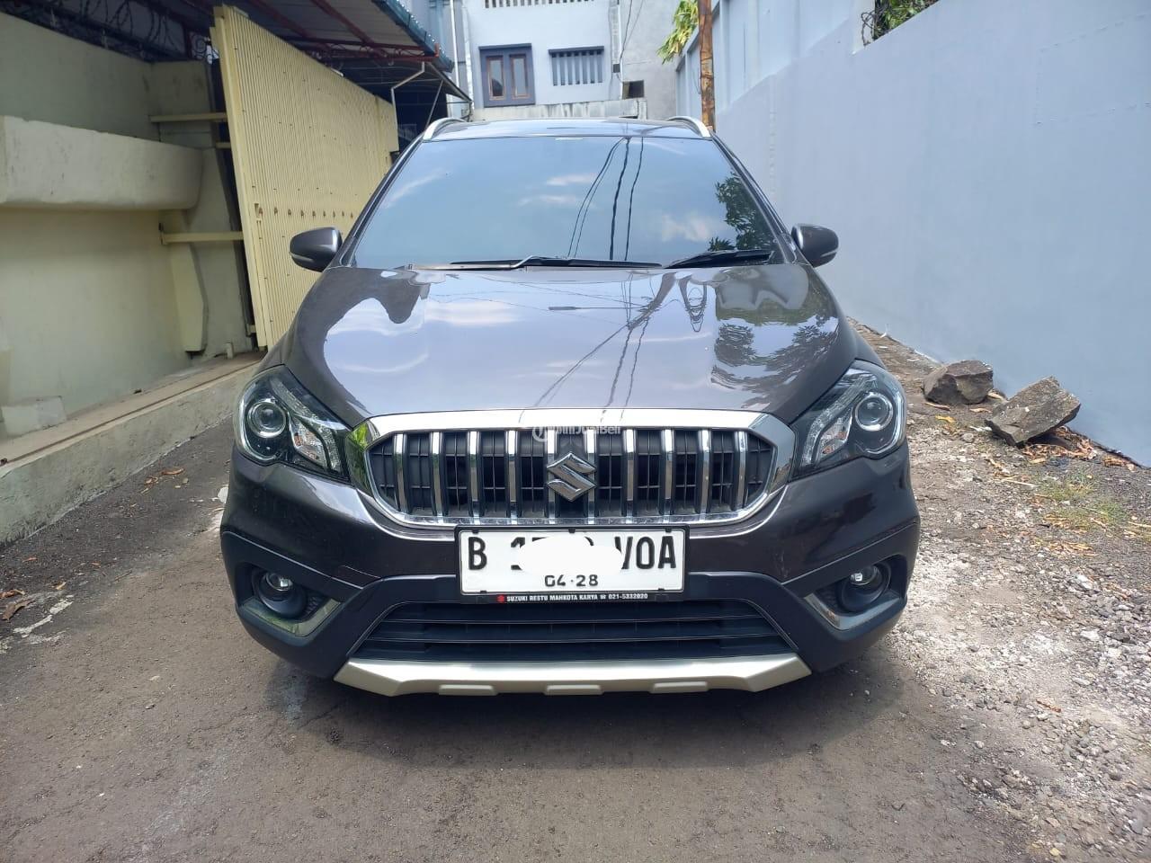 Suzuki SX4 SCROSS Hatchback at th 2018