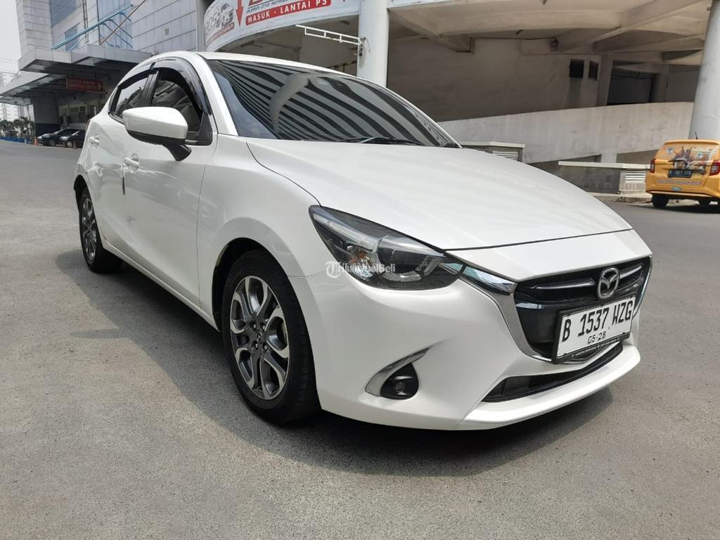Mazda2 GT skyaktive at th 2017 putih