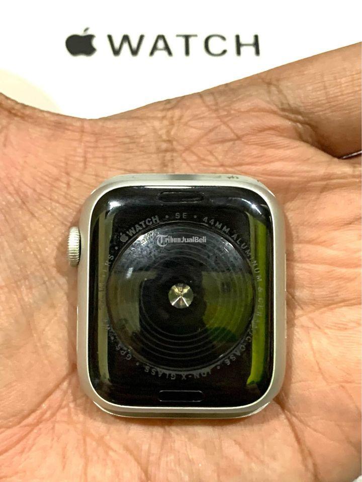 Jam Tangan Apple Watch SE Gen 1 44mm Silver Secondf Mulus Ex Inter di ...