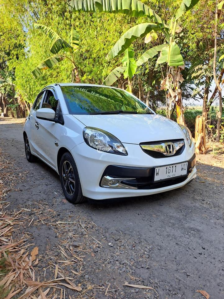 Mobil Honda Brio Bekas Tahun 2015 Warna Putih Siap Pakai Surat Lengkap Mojokerto
